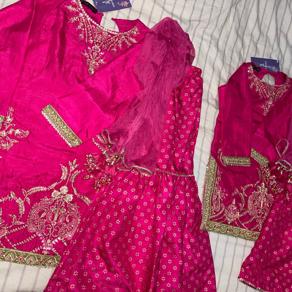 PINK SILK GIRLS 3PC | Junaid Jamshed - Picture 4 of 7